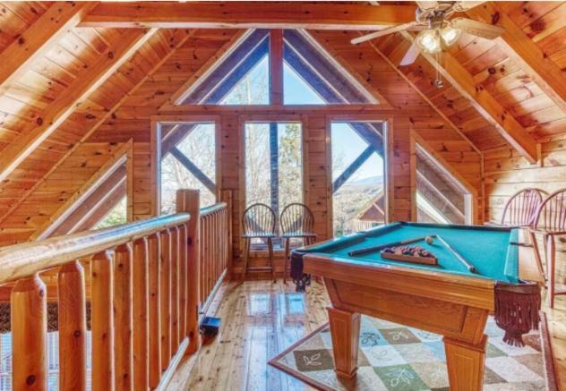 Solid Ground Lodge With Yard! Pigeon Forge Dış mekan fotoğraf